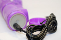 Hi-tech - Фиолетовый вибратор-ротатор с клиторальным стимулятором - 22,5 см.
