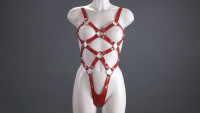 Другие BDSM товары - Красное лакированное боди-сбруя