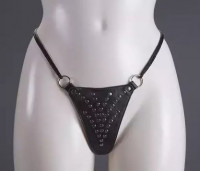 Другие BDSM товары - Трусики женские с заклепками