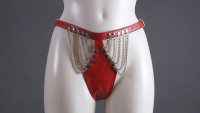 Другие BDSM товары - Красные женские трусы с цепочками