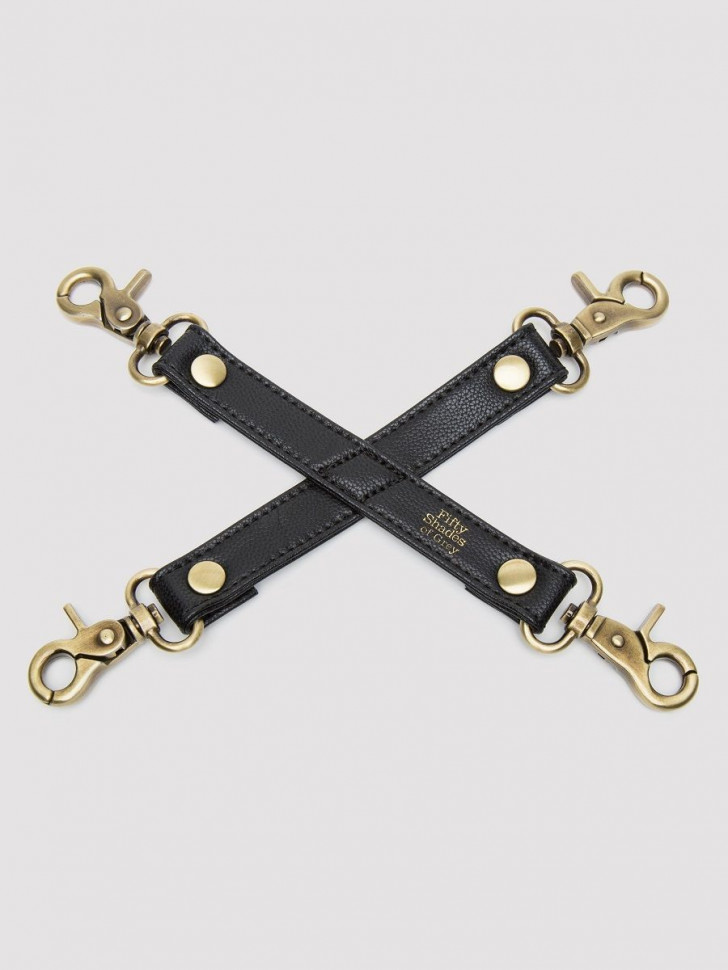 Черный фиксатор для манжет Bound to You Faux Leather Hogtie