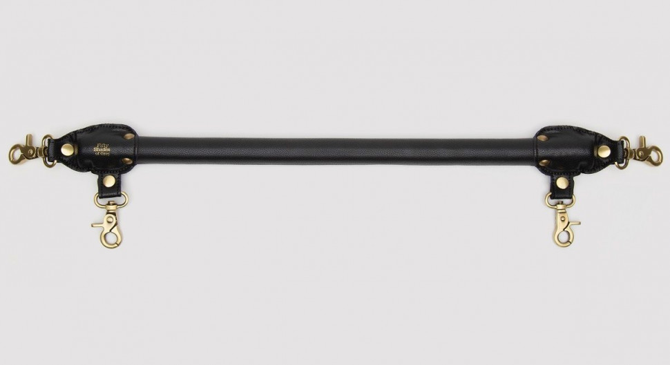 Черная распорка для ног Bound to You Faux Leather Spreader Bar - 50,8 см.