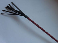 Кнуты, плётки, хлысты - Плетеный короткий красный стек с наконечником в виде длинной кисточки - 70 см.