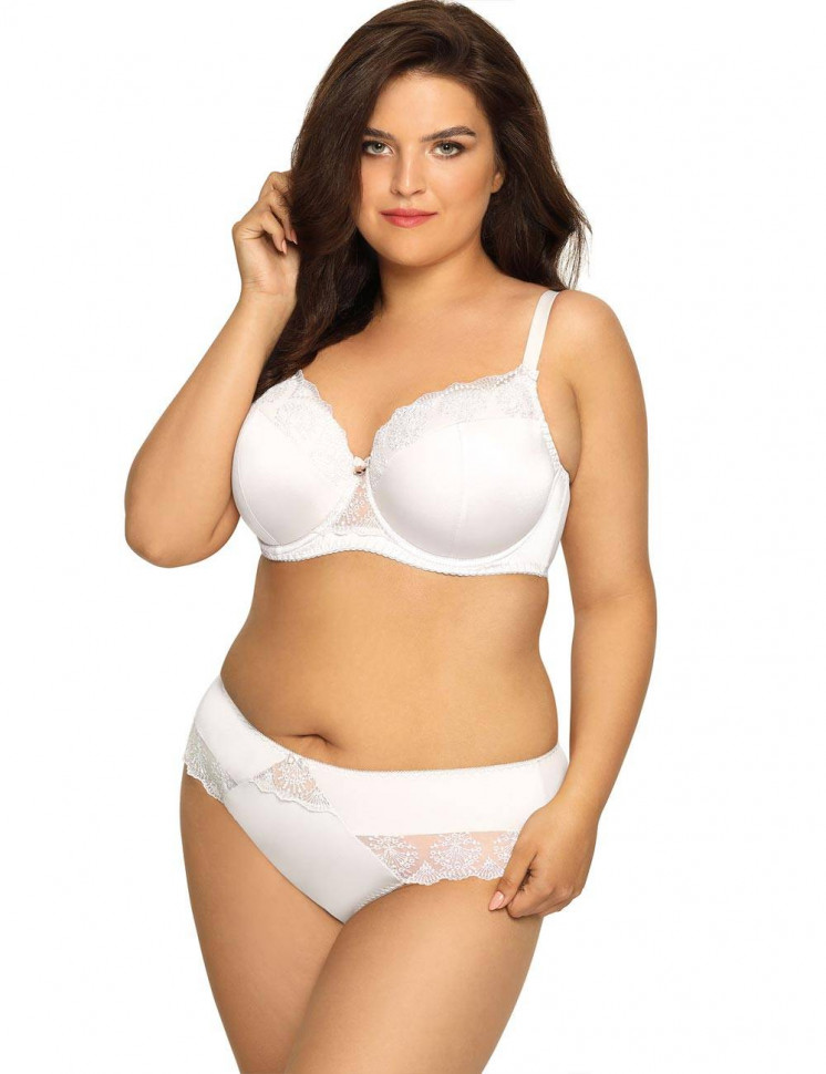 Бюстгальтер plus size с эффектной вышивкой на чашках